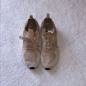 Nike Tan Sneakers Suede Minimalist Low-Top